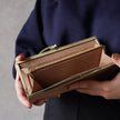 レンガ色のチェックがかわいいがま口長財布 Ange ベージュ A03073
