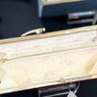 ピンクのお花がかわいい薄くて軽いがま口長財布Luna 赤 C04058