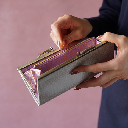 くすみカラーがおしゃれな薄くて軽いがま口長財布 Prima ライトグレー C08088